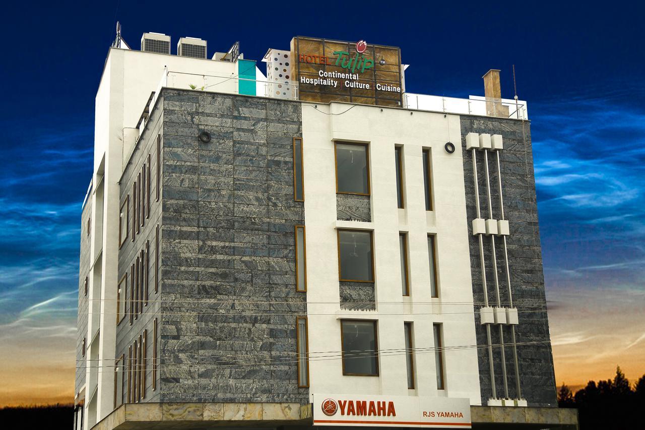 Tulip Continental Hotel Hamirgarh Exterior foto
